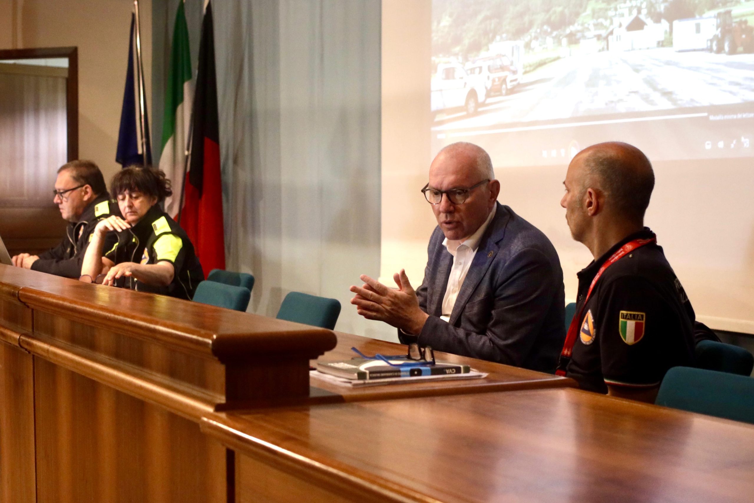 I relatori del debriefing finale: da destra Valerio Segor, Renzo Testolin, Sara Ratto e Giovanni Santo